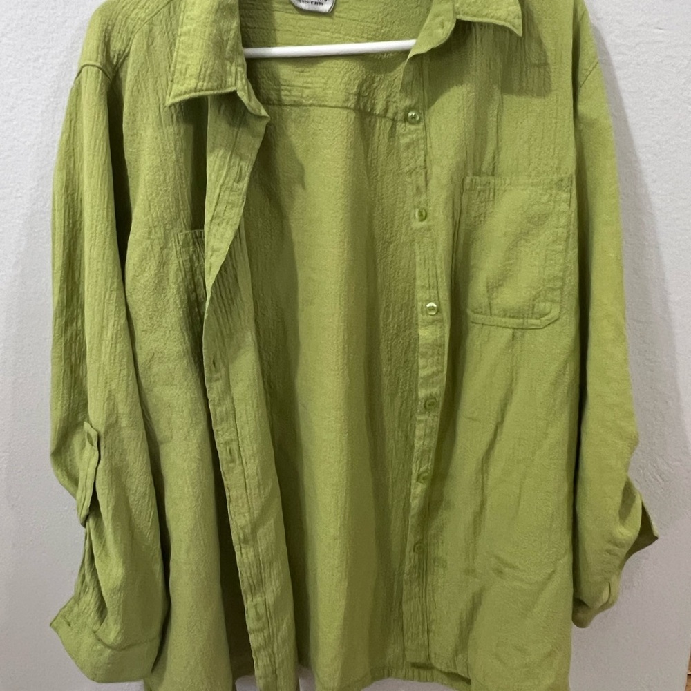 White Stag Light Green Textured Top